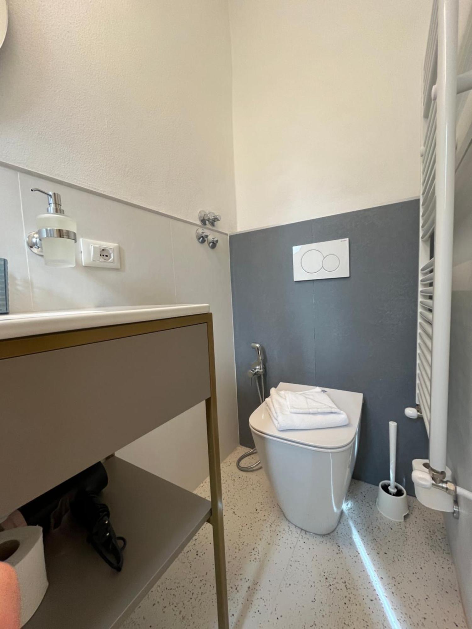 Hotel Duca D'Aosta Флоренція Екстер'єр фото