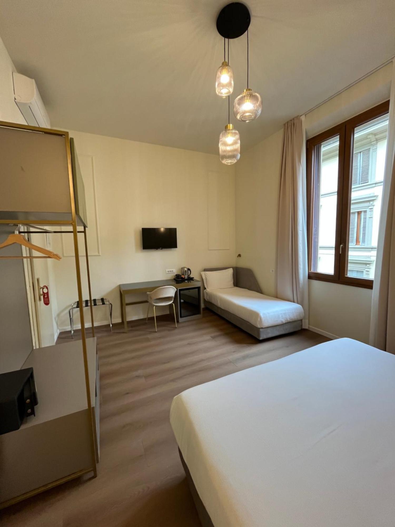 Hotel Duca D'Aosta Флоренція Екстер'єр фото