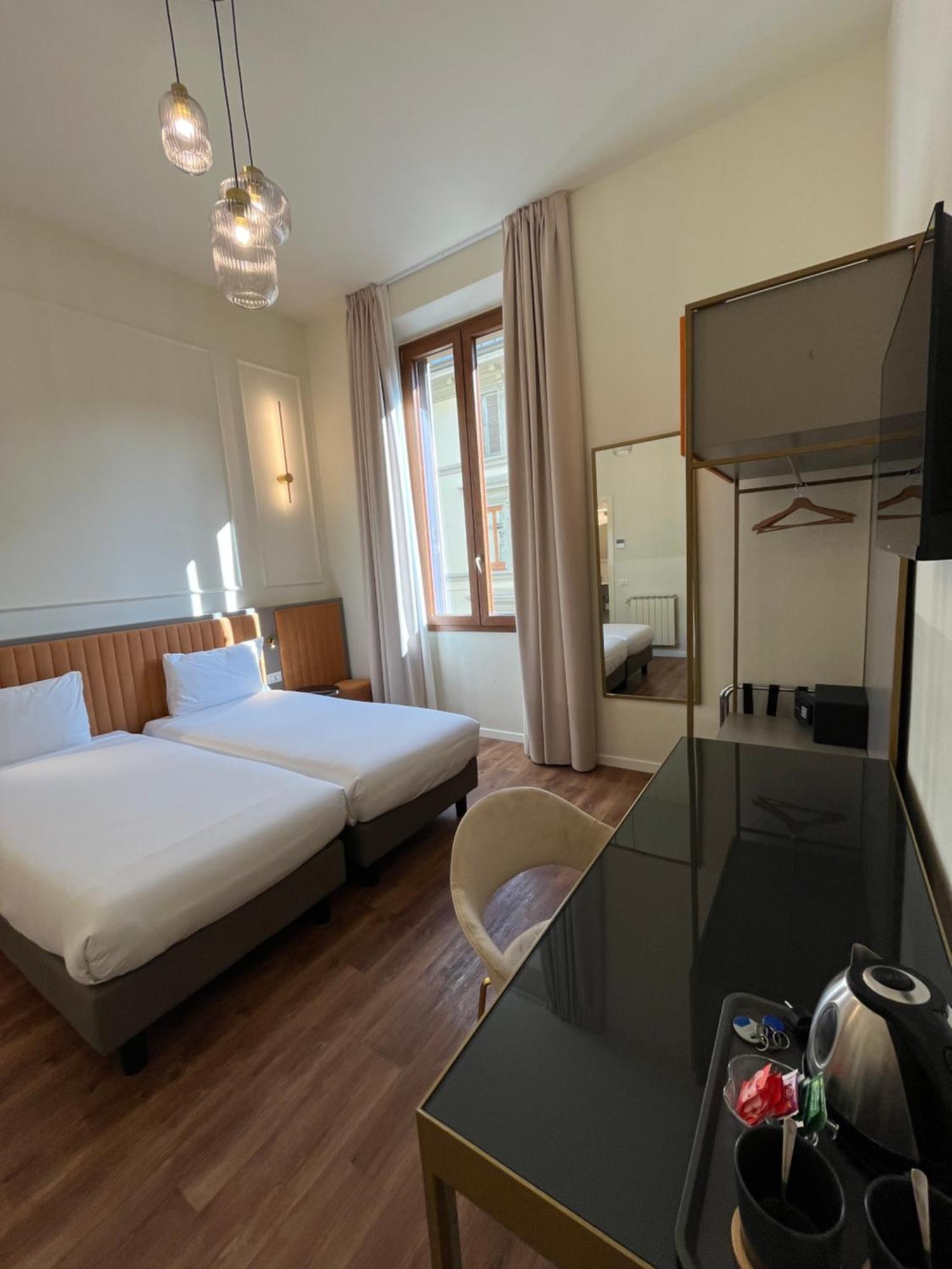 Hotel Duca D'Aosta Флоренція Екстер'єр фото