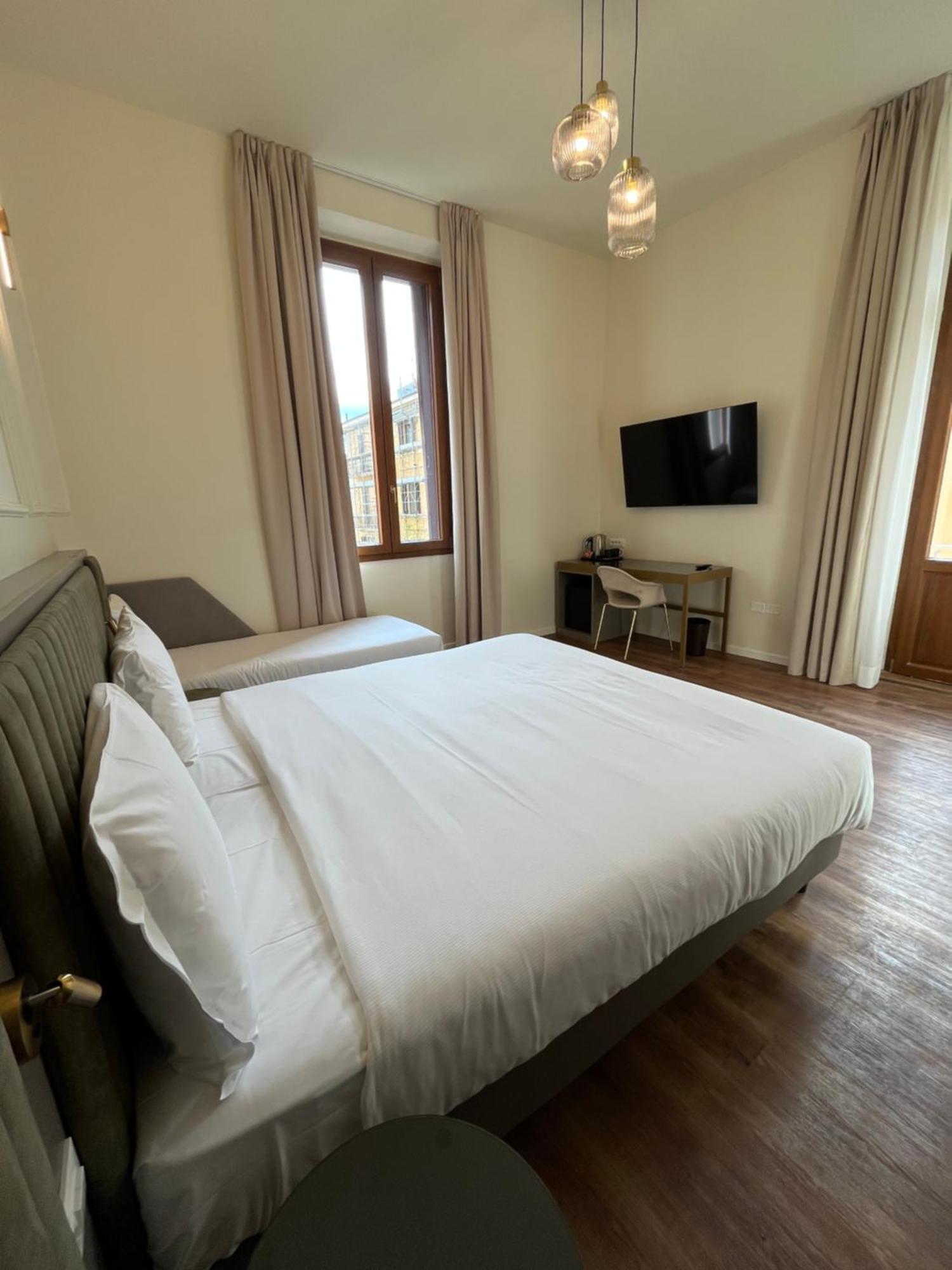 Hotel Duca D'Aosta Флоренція Екстер'єр фото